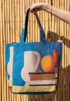 Dogo - Femme Vegan Multicolore Large Tote Bag - Arrangement with White Jug Motif
