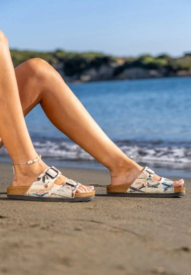 Femme Cuir Vegan Beige Sandales - Aeroplanes Motif - 