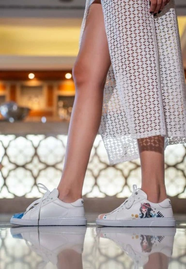 Femme Cuir Vegan Blanc Baskets - Bring Your Colours to Life Motif - 