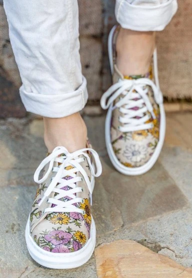 Femme Cuir Vegan Multicolore Baskets - Smell The Flowers Motif - 