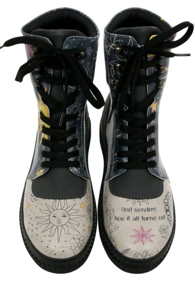 Femme Cuir Vegan Noir Bottes Longues - And Wonders How It All Turns Out Motif - 