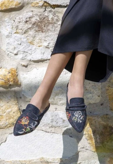 Femme Cuir Vegan Noir Chaussons - Warner Bros Tasmanian Devil Motif - 