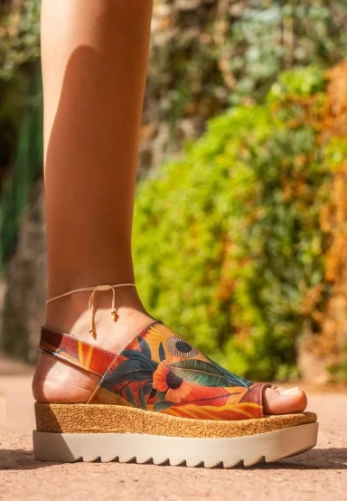 Femme Cuir Vegan Orange Sandales Compensées - Blooming Dog Motif - 
