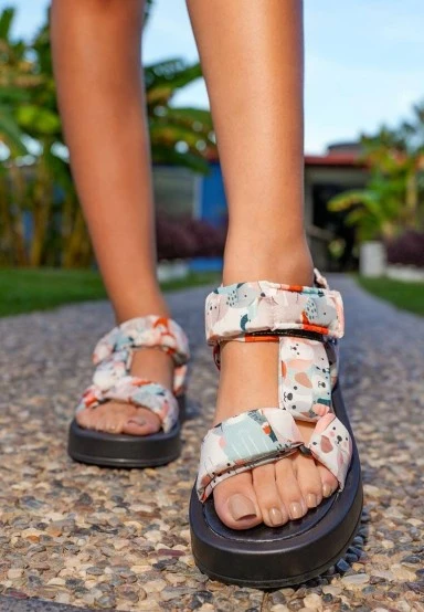 Femme Vegan Multicolore Sandales Compensées - Puppy Eyes Motif - 