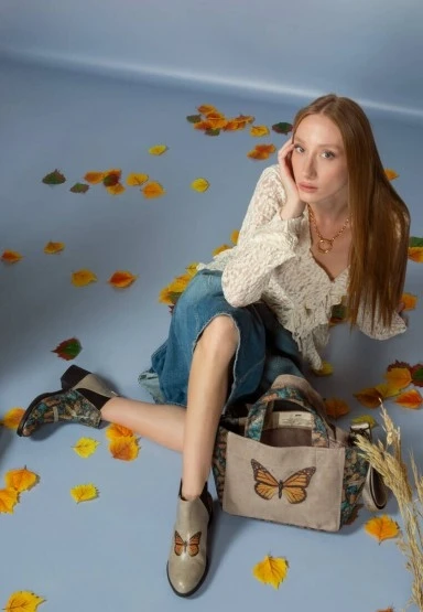 Kadın Vegan Deri Bej Bilekte Bot - Moths and Butterflies Tasarım - 