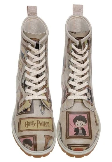 Kadın Vegan Deri Bej Uzun Bot - Warner Bros Harry Potter Frames-of-Hogwarts Tasarım - 
