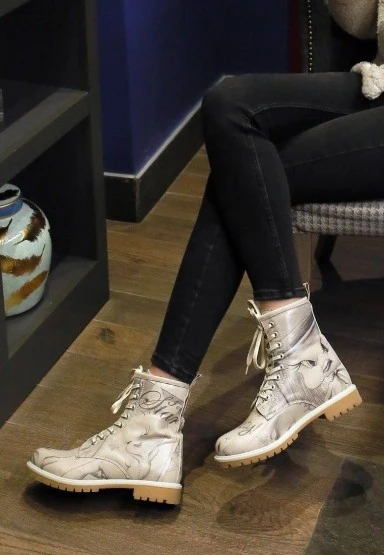 Kadın Vegan Deri Bej Uzun Bot - Warner Bros Tweety Sketch Tasarım - 