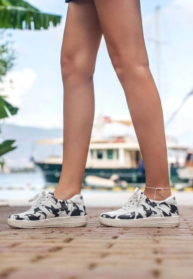 Kadın Vegan Deri Beyaz Sneakers - Flowing Orca Tasarım - 