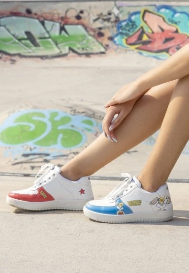 Kadın Vegan Deri Beyaz Sneakers - Warner Bros Wonder Lola Bunny Tasarım - 