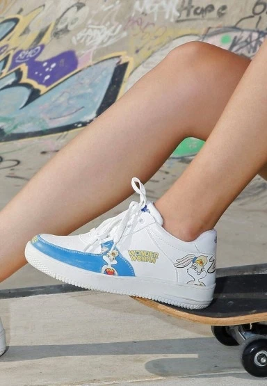 Kadın Vegan Deri Beyaz Sneakers - Warner Bros Wonder Lola Bunny Tasarım - 