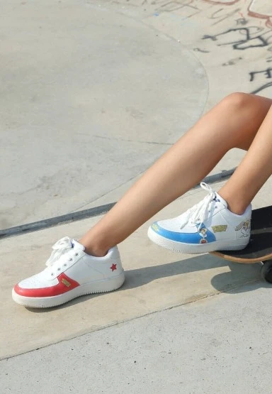 Kadın Vegan Deri Beyaz Sneakers - Warner Bros Wonder Lola Bunny Tasarım - 