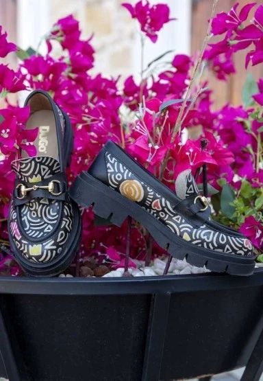 Kadın Vegan Deri Çok Renkli Loafer - Abstract Outline Tasarım - 