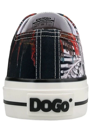 Men Vegan Black Sneakers - Japanese Skull Design - 