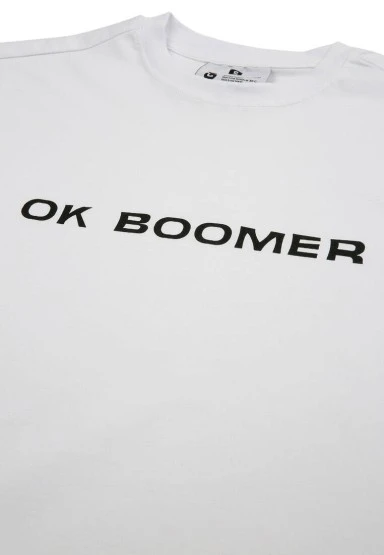 Unisex Vegan Beyaz T-Shirt - Ok Boomer Tasarım - 