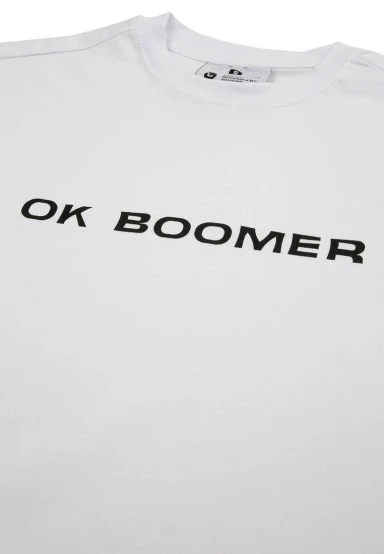 Unisex Vegan Blanc T-Shirt - Ok Boomer Motif - 