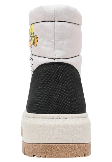 Women Vegan Cream Long Boots - Looney Tunes Chasing Tunes Design - 