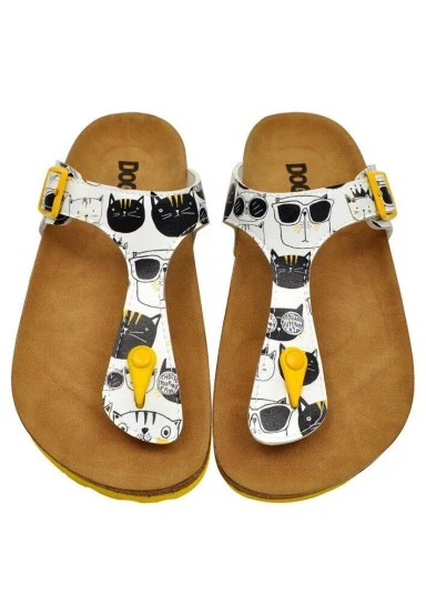 Women Vegan Leather White Slippers - Monochrome Cats Design - 