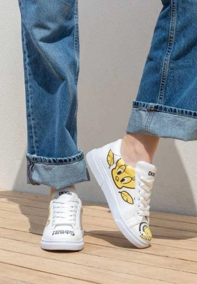 Women Vegan Leather White Sneakers - Warner Bros Feeling Happy Design - 