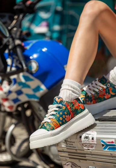 Women Vegan Multicolor Platform Sneakers - Garden Birds Design - 