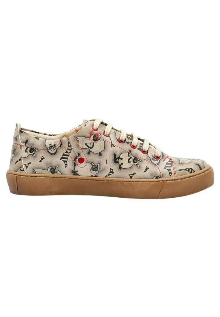 Femme Cuir Vegan Beige Baskets - Life is Better with a Cat Motif