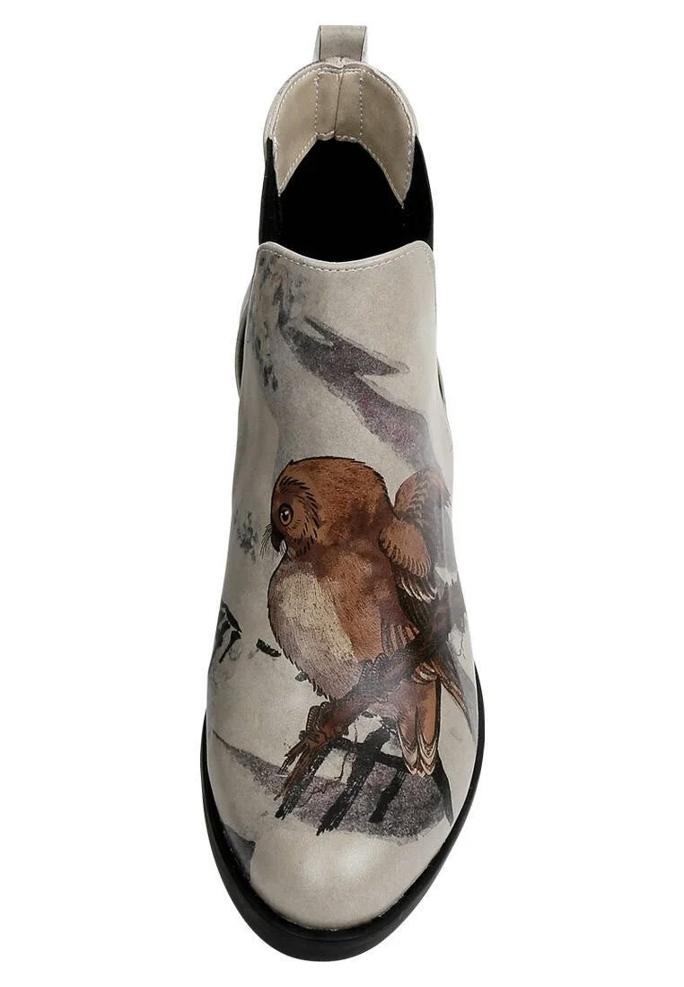 Femme Cuir Vegan Beige Booties - Chatting on a Branch Motif