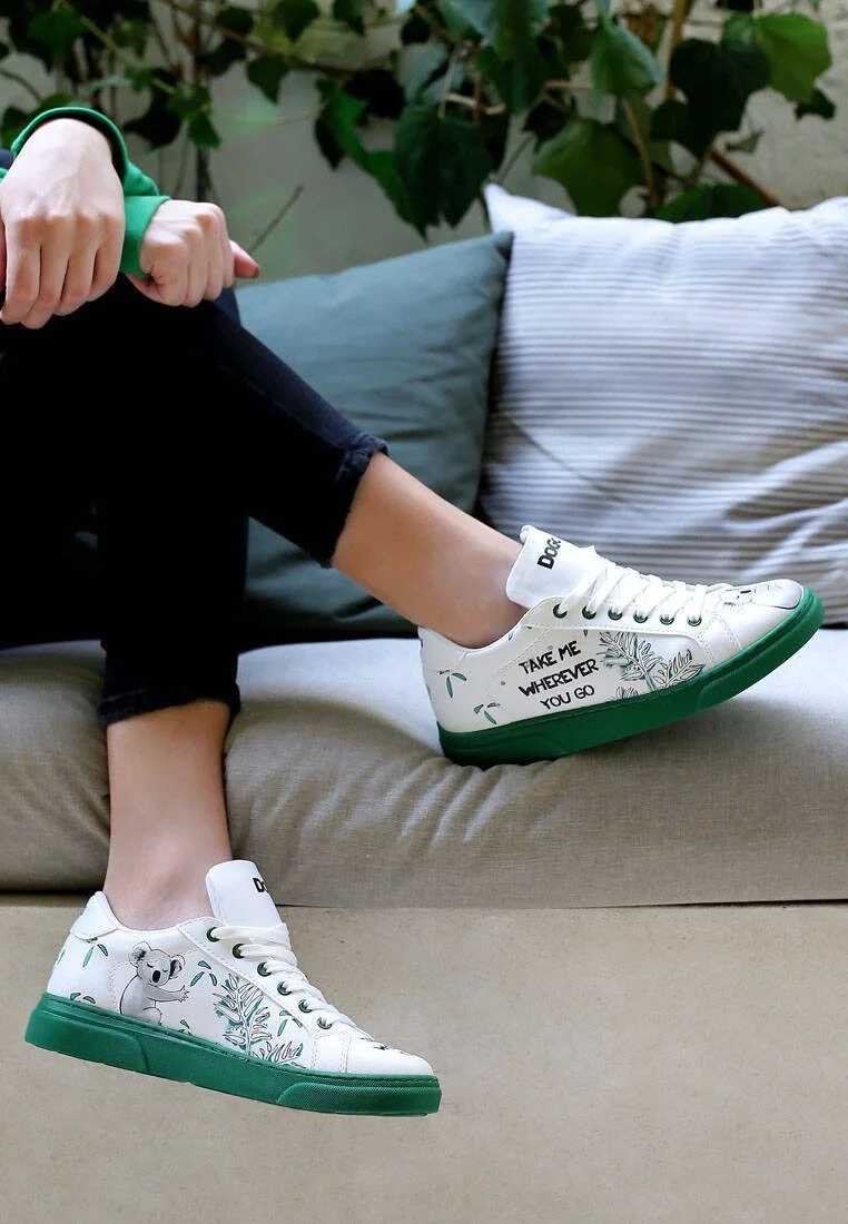 Femme Cuir Vegan Blanc Baskets - Koala Hug Motif