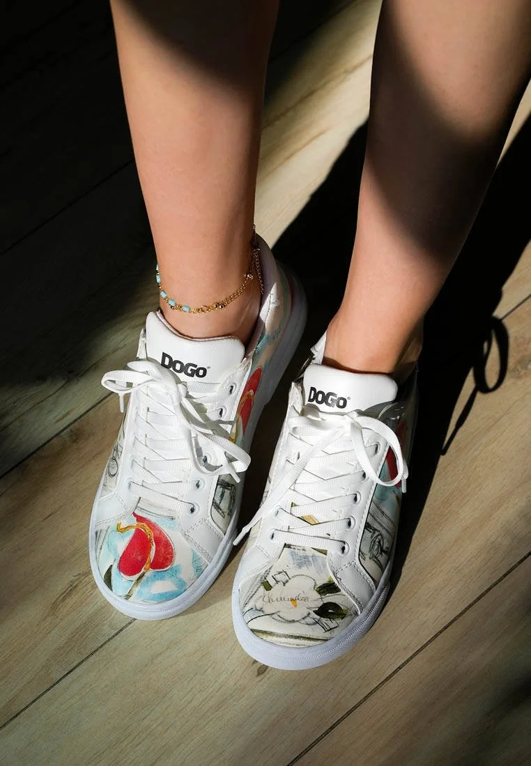 Femme Cuir Vegan Blanc Baskets - Hartley's Flower Motif