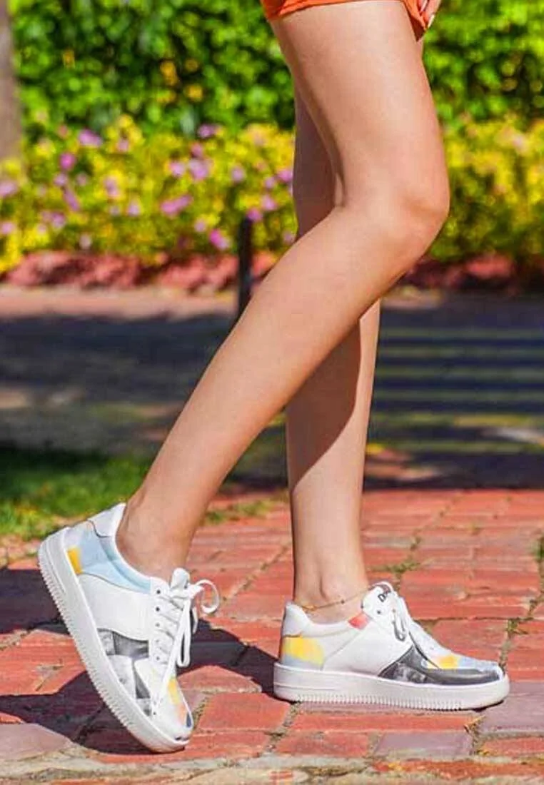 Femme Cuir Vegan Blanc Baskets - Geometric Shapes Motif