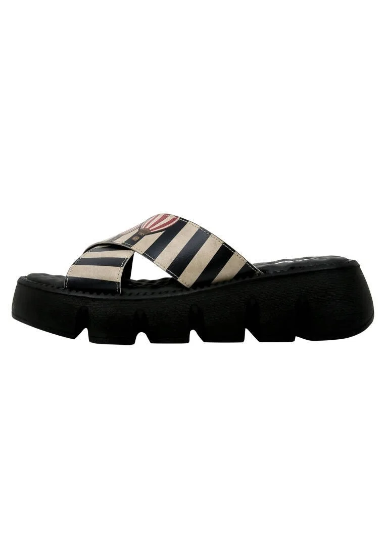 Femme Cuir Vegan Multicolore Chaussons Compensées - Let's Find a Place to Get Lost Motif