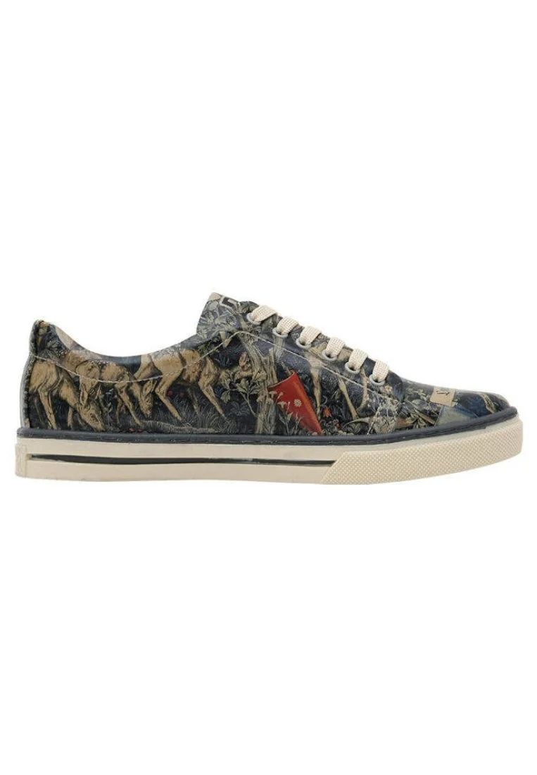Femme Cuir Vegan Multicolore Baskets - Love Conquers All Motif