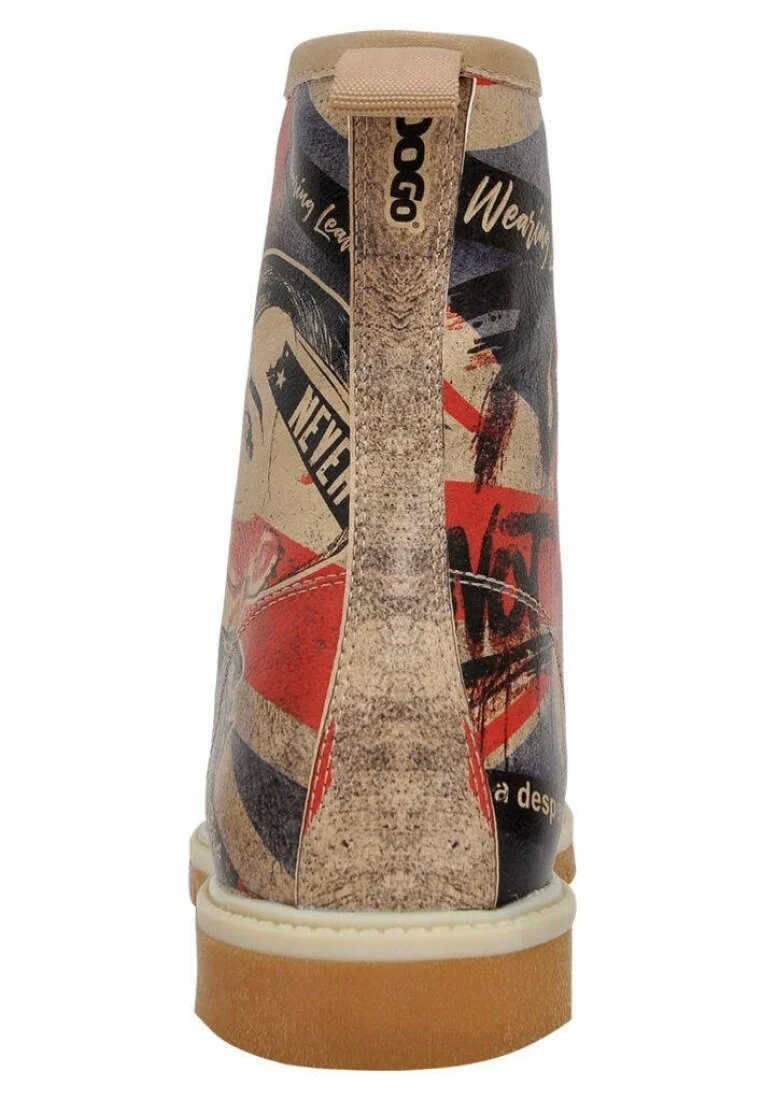 Femme Cuir Vegan Noir Bottes Longues - British Punk Motif