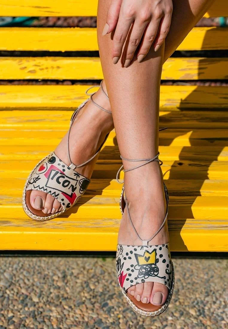 Femme Cuir Vegan Beige Sandales à Lacets - Icon Motif