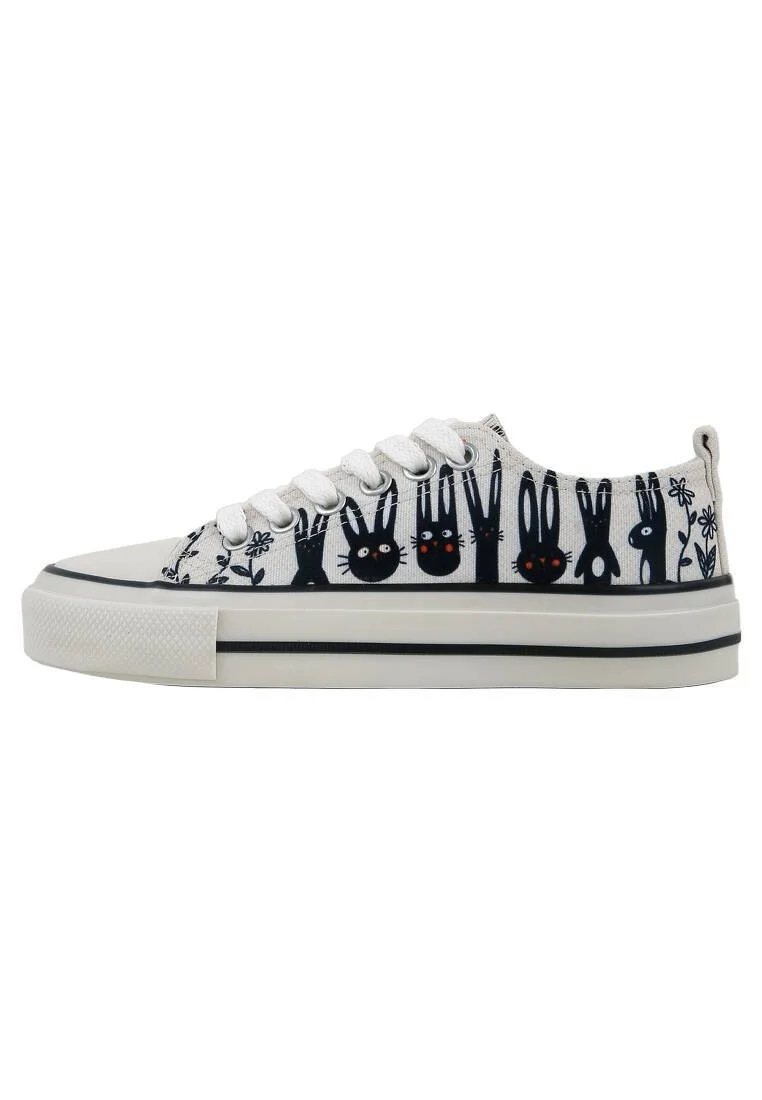 Femme Vegan Blanc Baskets - Line of Rabbits Motif
