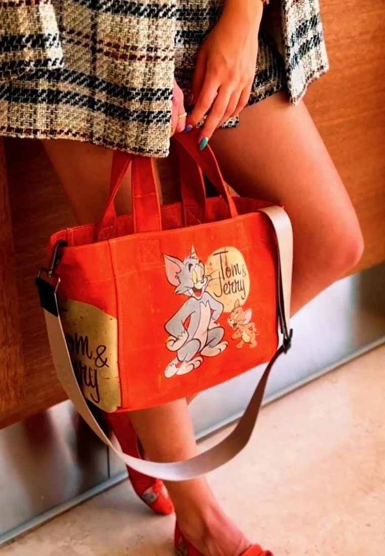 Femme Vegan Orange Medium Tote Bag - Warner Bros Tom & Jerry Motif