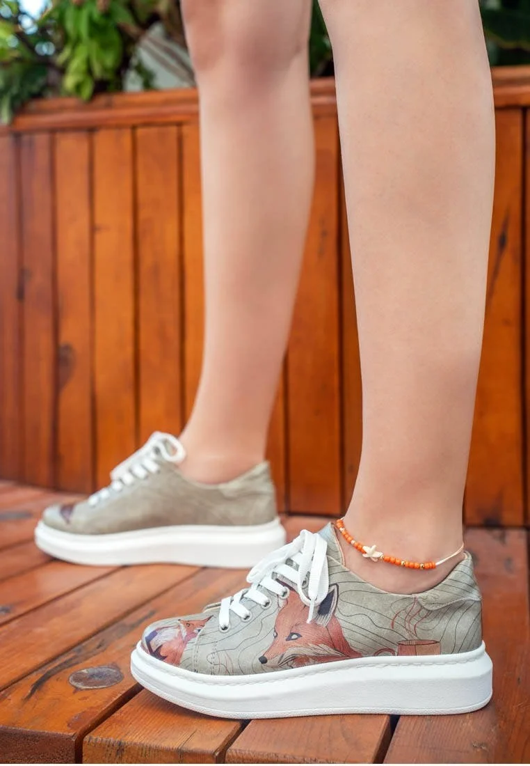Kadın Vegan Deri Bej Sneakers - Run Little Fox Tasarım