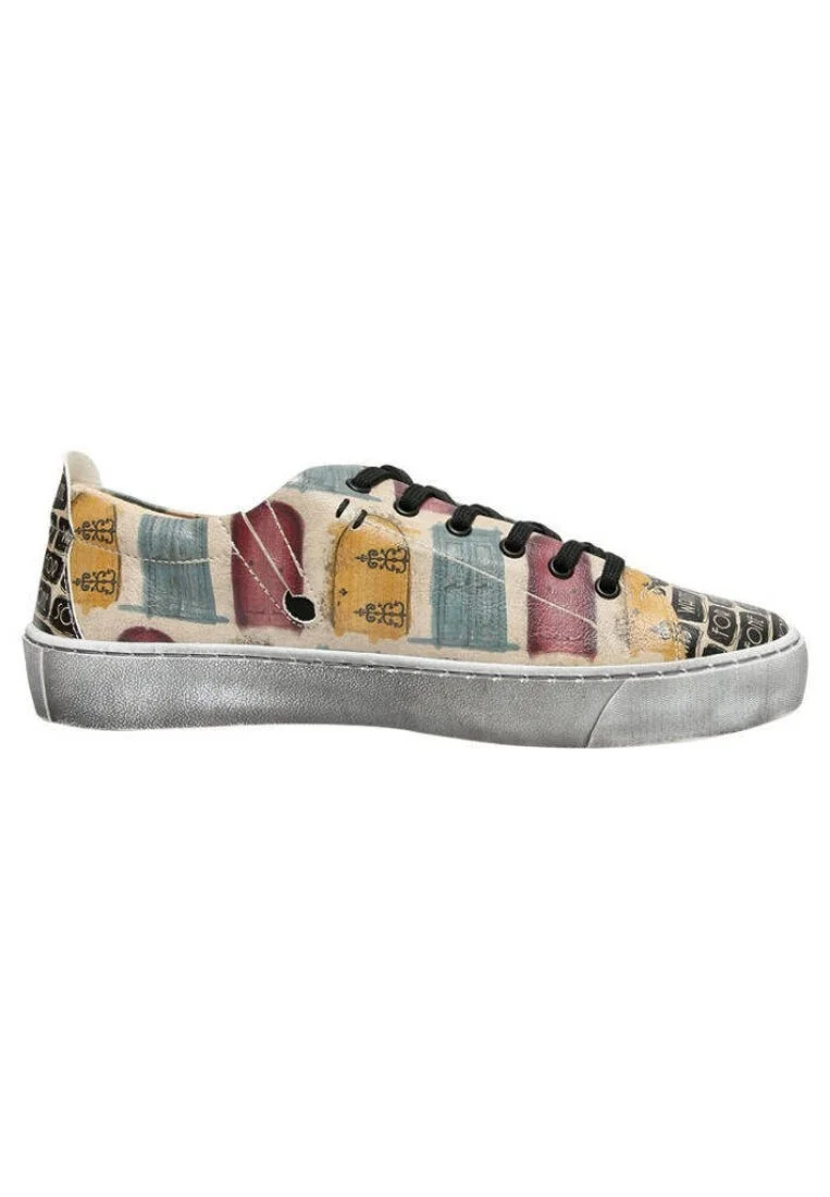 Kadın Vegan Deri Bej Sneakers - Everyone Waits for Someone Tasarım