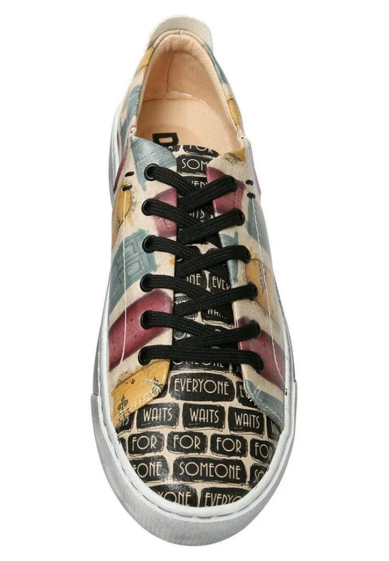 Kadın Vegan Deri Bej Sneakers - Everyone Waits for Someone Tasarım