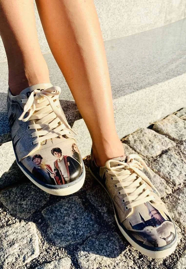 Kadın Vegan Deri Bej Sneakers - Warner Bros Gryffindor Gang Harry Potter Tasarım
