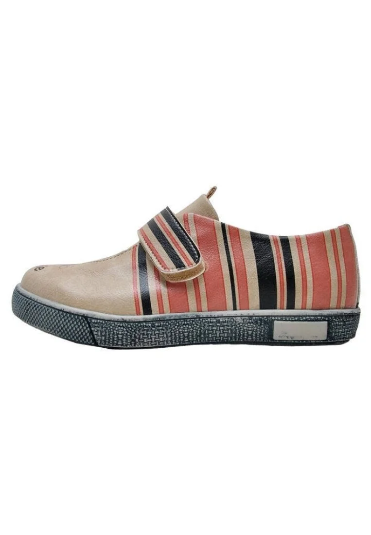 Kids Vegan Leather Beige Velcro Sneakers - Warner Bros Bugs Bunny Love is Pure Design