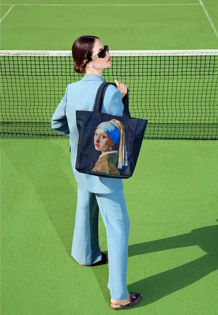 Women Vegan Black Large Tote Bag - Girl with a Pearl Earring Design