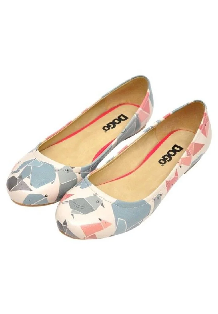 Women Vegan Leather Beige Flat Shoes - Origami Design