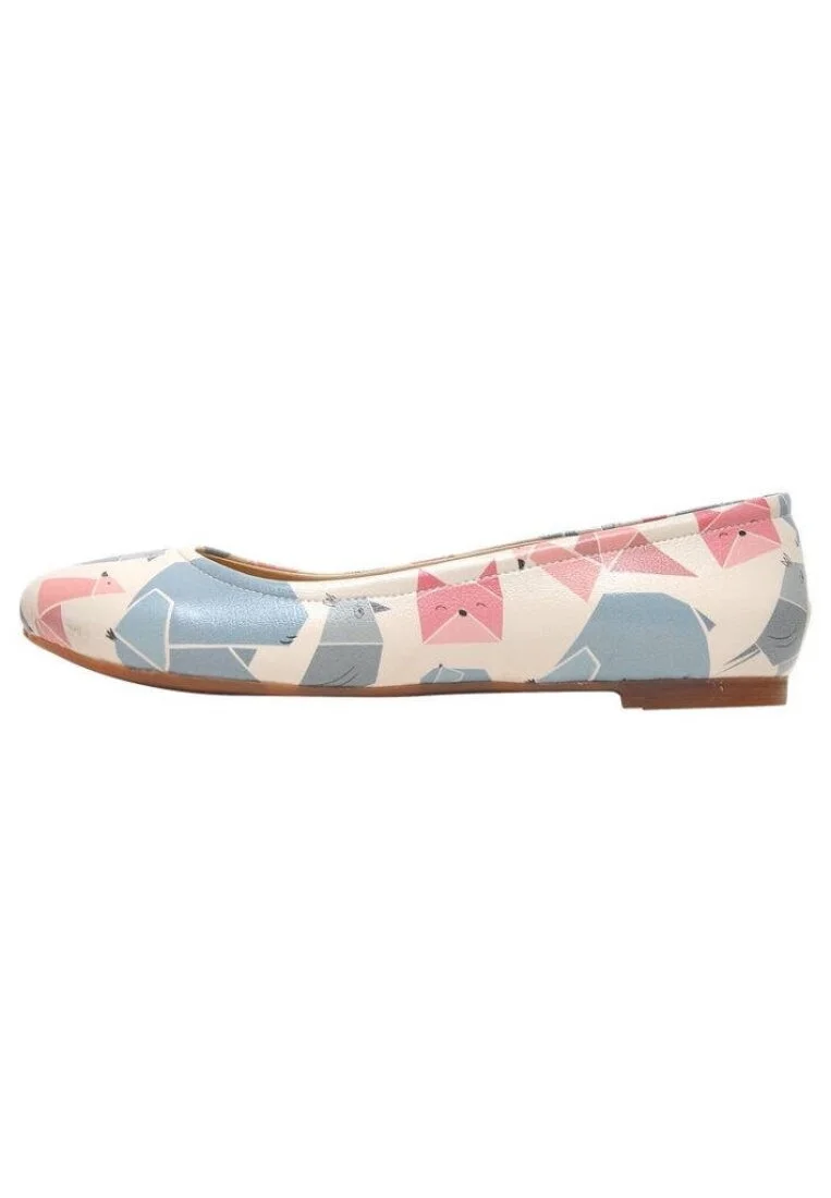 Women Vegan Leather Beige Flat Shoes - Origami Design