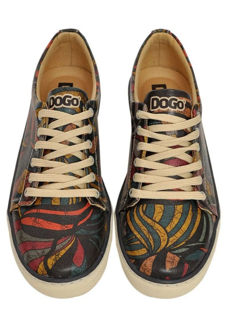 Women Vegan Leather Multicolor Sneakers - Cracked Waves Design