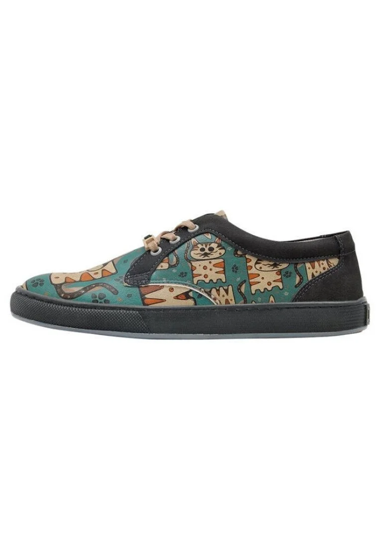 Women Vegan Leather Turquoise Sneakers - Tabby Cats Design