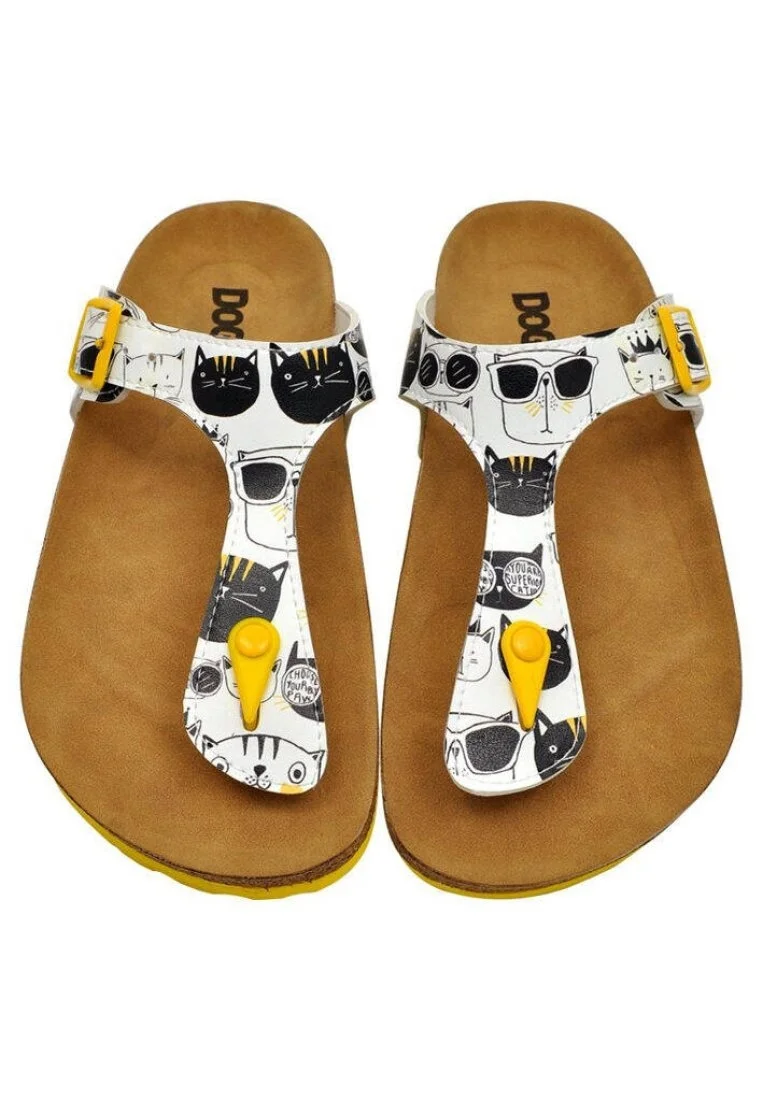 Women Vegan Leather White Slippers - Monochrome Cats Design