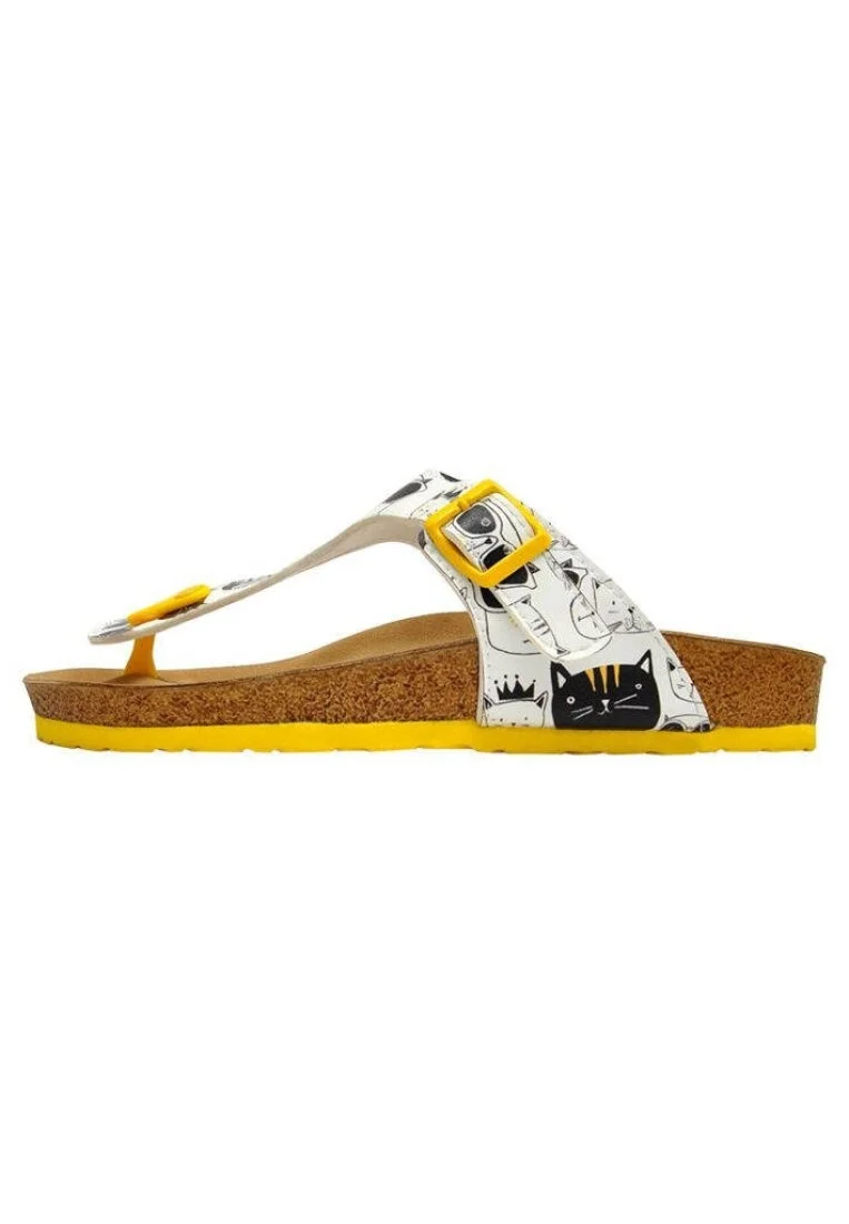 Women Vegan Leather White Slippers - Monochrome Cats Design