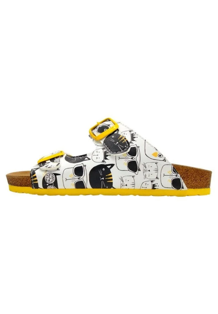 Women Vegan Leather White Slippers - Monochrome Cats Design